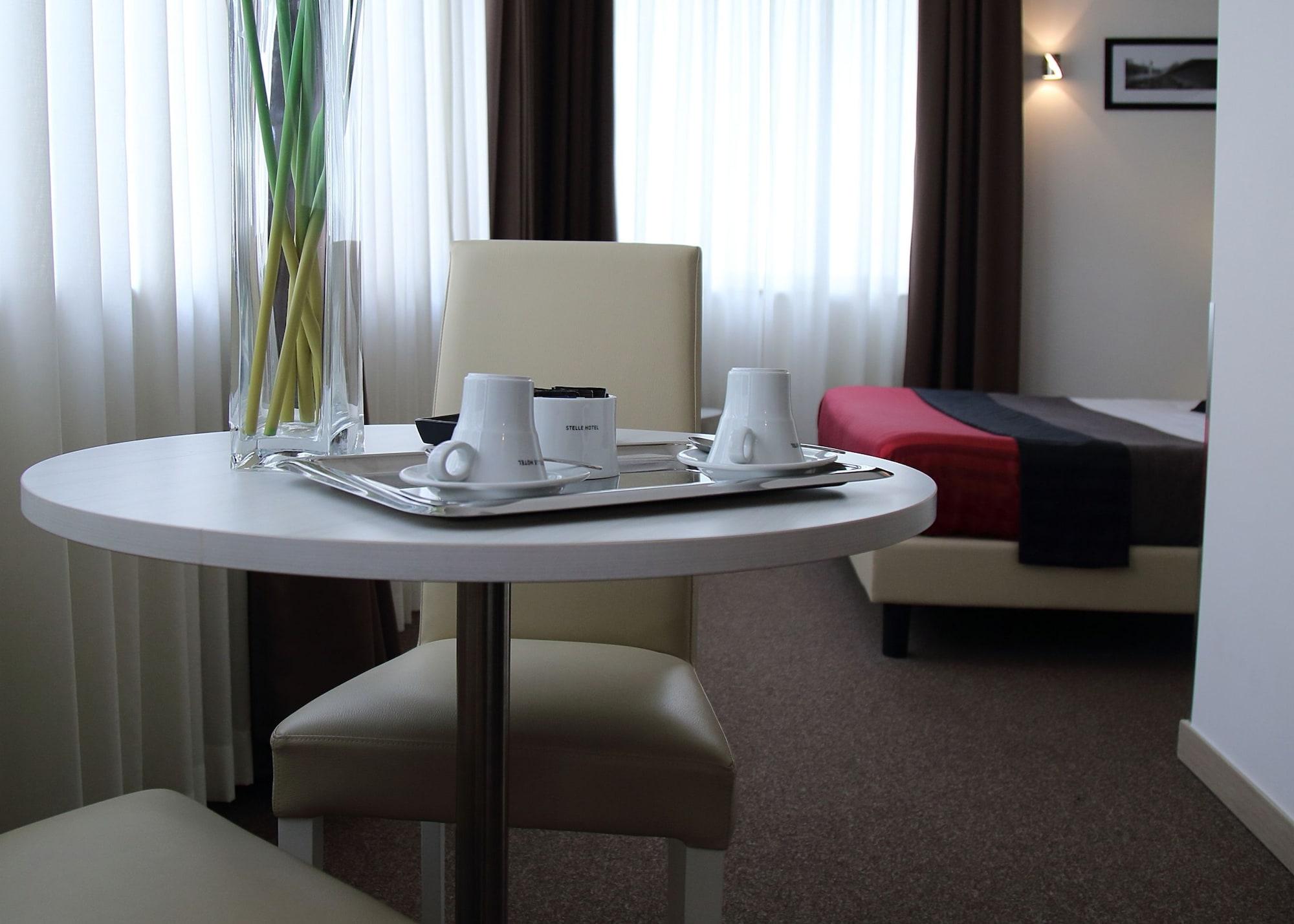 Stelle Hotel The Businest Napoli Exterior foto