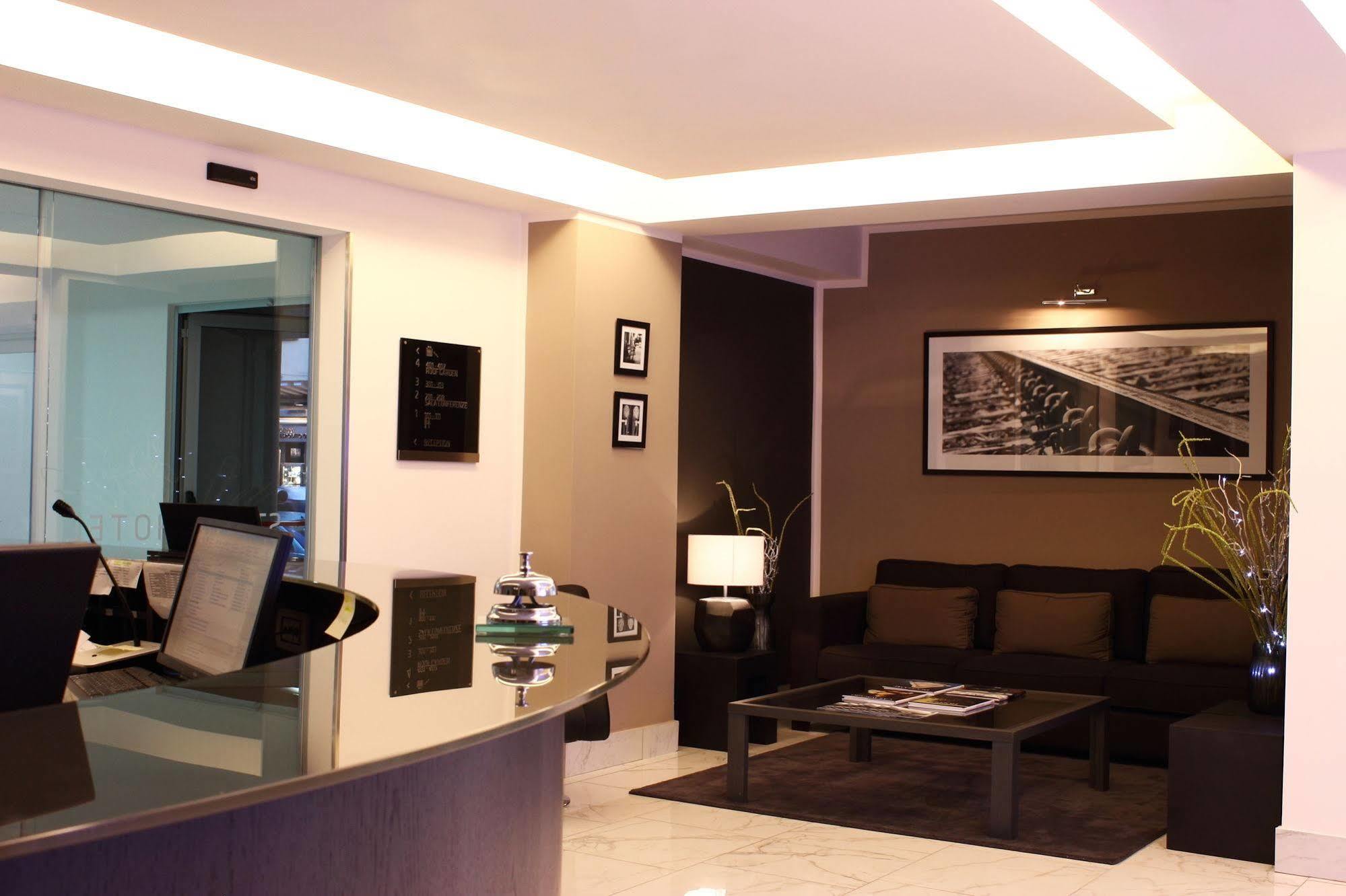 Stelle Hotel The Businest Napoli Exterior foto